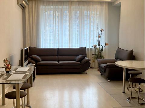 квартира за адресою Володимира Івасюка просп. (Героїв Сталінграду), 8