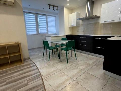 квартира за адресою Дніпровська набережна вул., 26-А