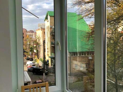 квартира за адресою Алли Горської пров. (Чеслава Бєлінського), 10