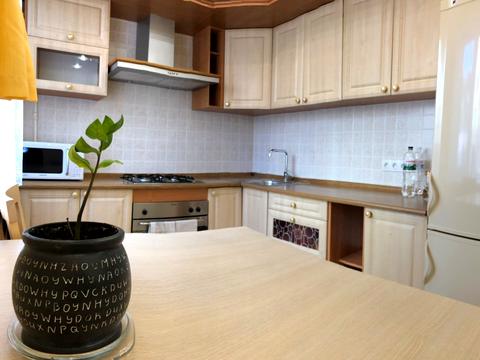 квартира за адресою Алли Горської пров. (Чеслава Бєлінського), 10