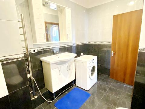 квартира за адресою Микільсько-Слобідська вул., 1-А