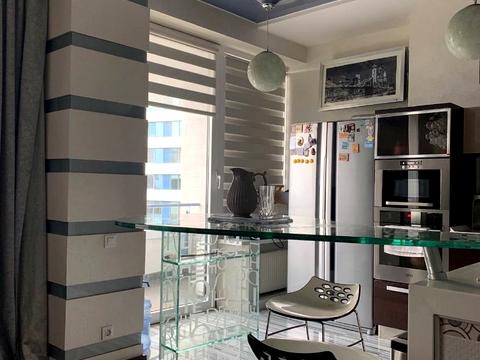 квартира за адресою Літературна вул., 1а