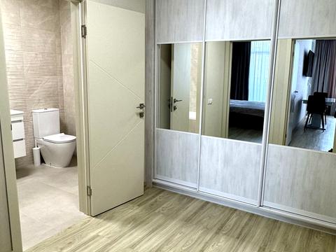 квартира за адресою Дніпровська набережна вул., 18-Б