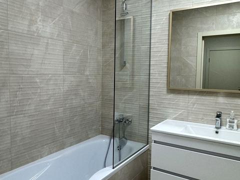 квартира за адресою Дніпровська набережна вул., 18-Б