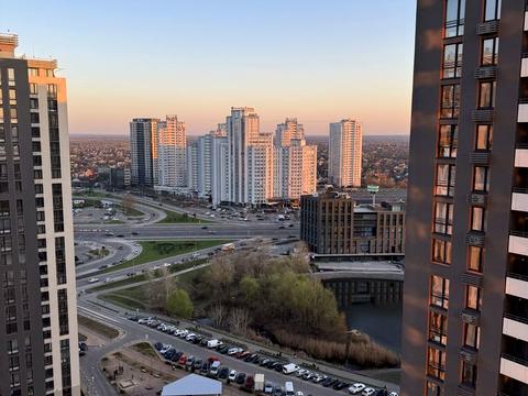 квартира за адресою Дніпровська набережна вул., 18-Б