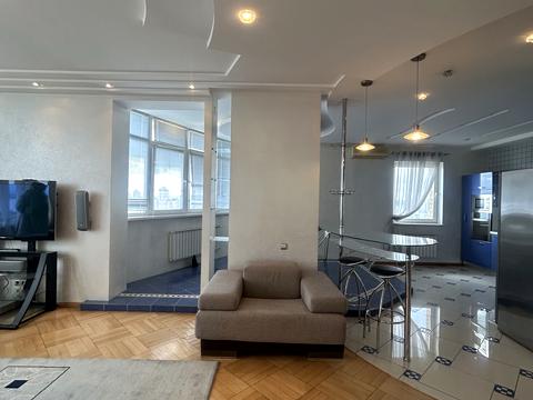 квартира по адресу Киев, Владимира Ивасюка просп. (Героїв Сталінграду), 12-Є