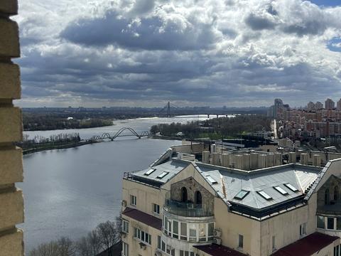 квартира по адресу Киев, Владимира Ивасюка просп. (Героїв Сталінграду), 12-Є