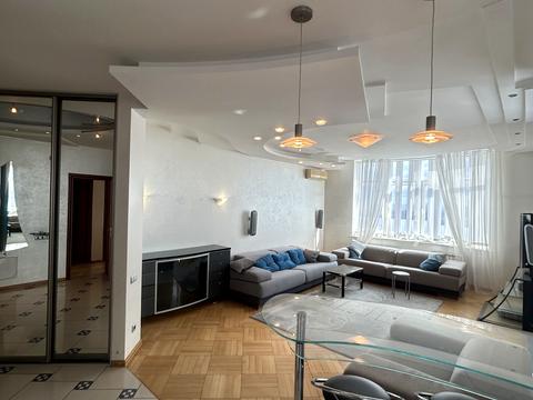 квартира по адресу Киев, Владимира Ивасюка просп. (Героїв Сталінграду), 12-Є