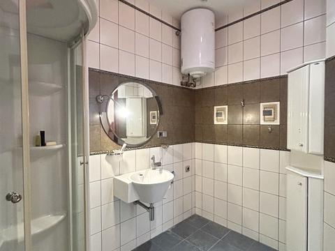 квартира по адресу Киев, Владимира Ивасюка просп. (Героїв Сталінграду), 12-Є