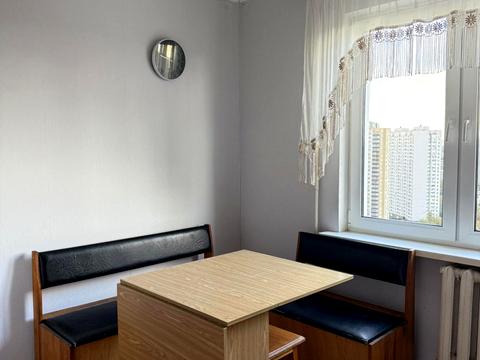 квартира за адресою Київ, Анни Ахматової вул., 28