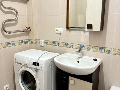 квартира за адресою Київ, Анни Ахматової вул., 28