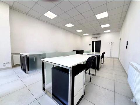 комерційна за адресою Крутогірний узвіз (Рогальова), 28