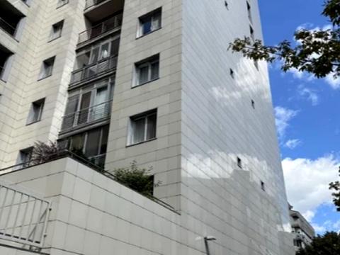 комерційна за адресою Крутогірний узвіз (Рогальова), 28