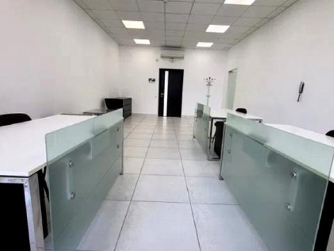 комерційна за адресою Крутогірний узвіз (Рогальова), 28