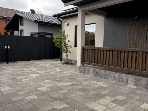 дом по адресу Киев, Садовая ул., 100