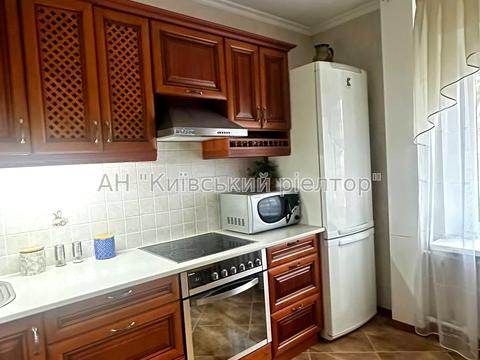 квартира за адресою Мілютенка вул., 17-В