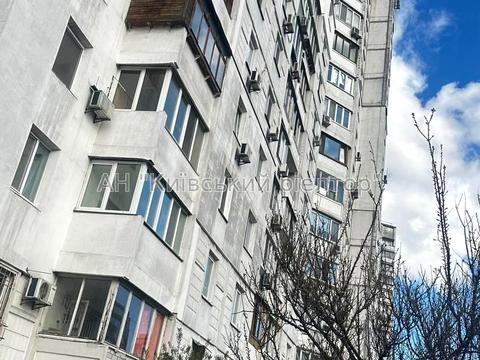 квартира за адресою Мілютенка вул., 17-В