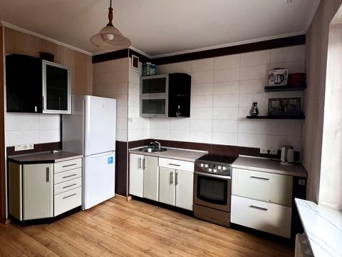 квартира по адресу Олены Пчилки ул., 4