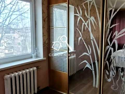 квартира за адресою Космонавтів вул., 33