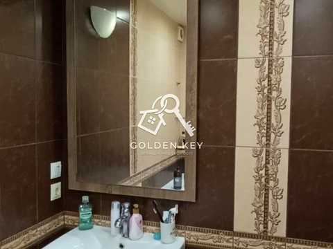 квартира за адресою Космонавтів вул., 33