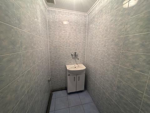 коммерческая по адресу Леся Курбаса ул., 7