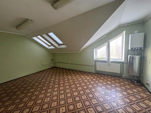 коммерческая по адресу Леся Курбаса ул., 7
