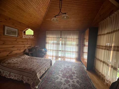 будинок за адресою Центральна вул., 49