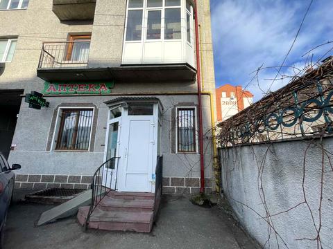 комерційна за адресою Котляревського вул., 13