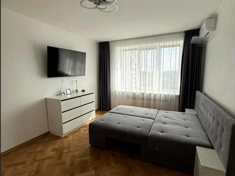 квартира за адресою Черкаська вул., 4