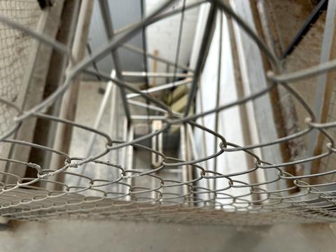 комерційна за адресою Дениса Лукіяновича вул., 8