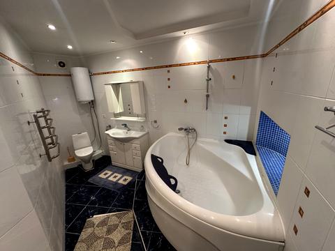 квартира по адресу Вишняковская ул., 13