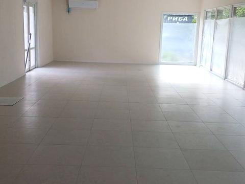 комерційна за адресою Космонавтів вул., 4-А