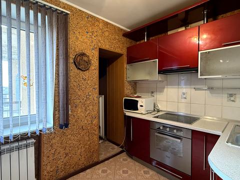 квартира за адресою Небесної Сотні просп. (Маршала Жукова), 15а