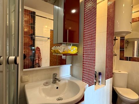 квартира за адресою Небесної Сотні просп. (Маршала Жукова), 15а