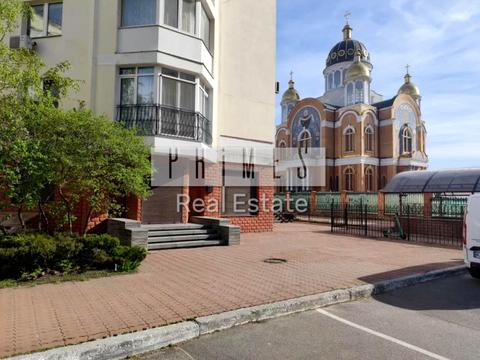 комерційна за адресою Володимира Івасюка просп. (Героїв Сталінграду), 24