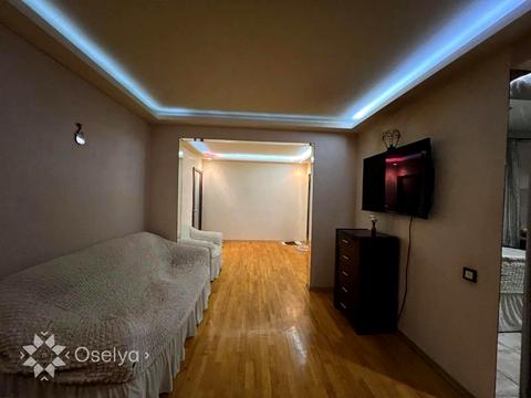 квартира за адресою Червоної Калини просп. (Володимира Маяковського), 1