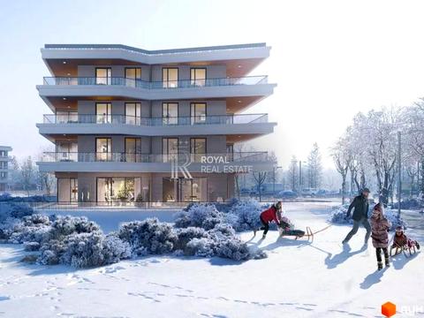 комерційна за адресою Паркова вул., 7