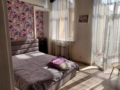 квартира за адресою Листопадова вул., 8