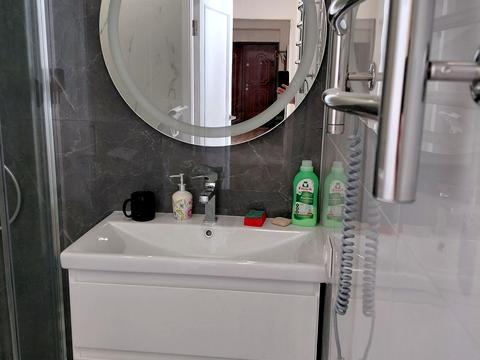 квартира за адресою Листопадова вул., 8