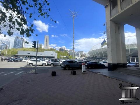 комерційна за адресою Саксаганського вул., 3