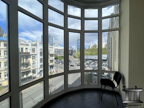 комерційна за адресою Саксаганського вул., 3