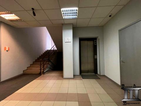 комерційна за адресою Саксаганського вул., 3