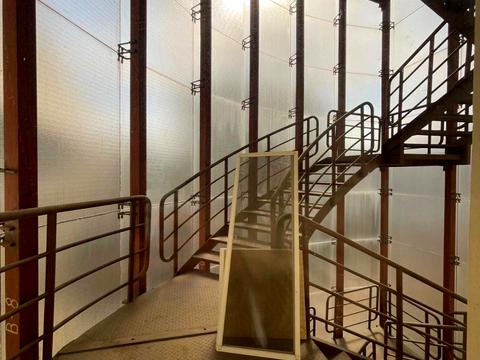 комерційна за адресою Саксаганського вул., 3