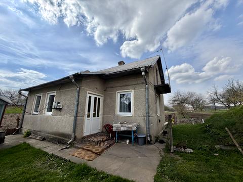 будинок за адресою Учительська