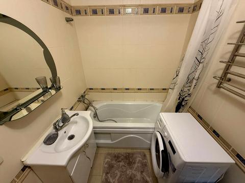 квартира за адресою Зодчих вул., 18