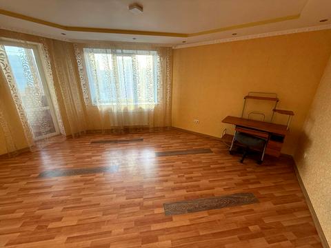 квартира за адресою Зодчих вул., 18