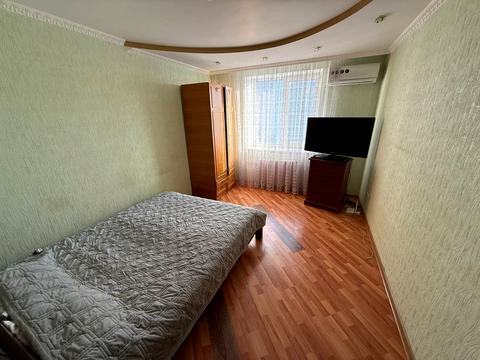 квартира за адресою Зодчих вул., 18