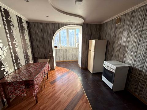 квартира за адресою Зодчих вул., 18