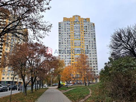 квартира за адресою Наталії Ужвій вул., 12