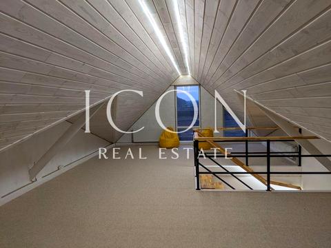 будинок за адресою Світанкова вул.